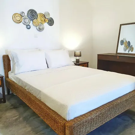 Navita Cave Fira (Santorini)