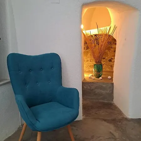 Navita Cave Fira (Santorini)