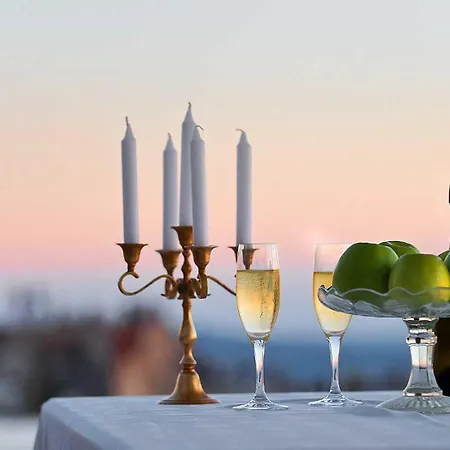 Navita Cave * Fira (Santorini)