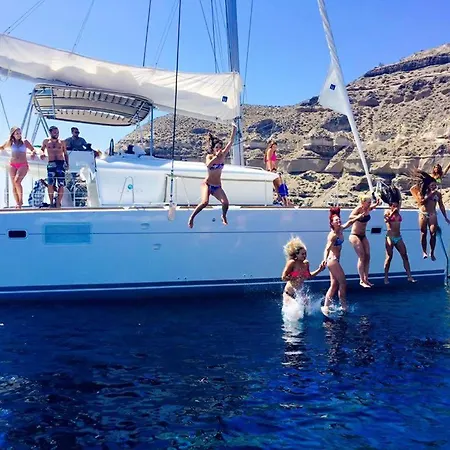 Navita Cave * Fira (Santorini)