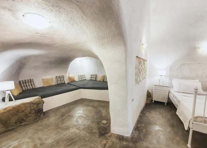 Navita Cave * סנטוריני