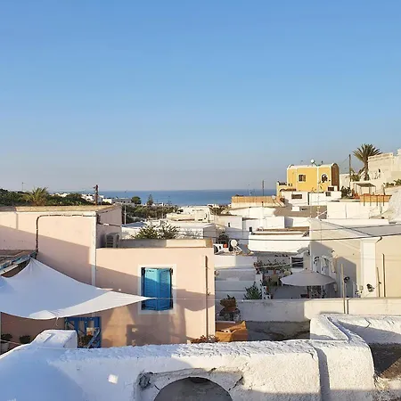 Navita Cave Fira (Santorini)